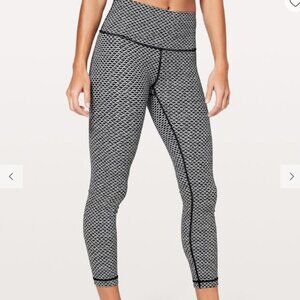 Lululemon Wunder Under High Rise Tight High Times Capri Womens Sz 6 Black White